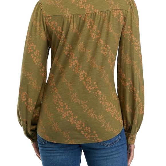 Wonderly Olive and Tan Floral Blouse - Picture 2 of 3